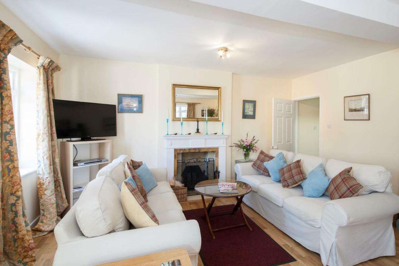 Prince Hill Cottages Worton  외부 사진
