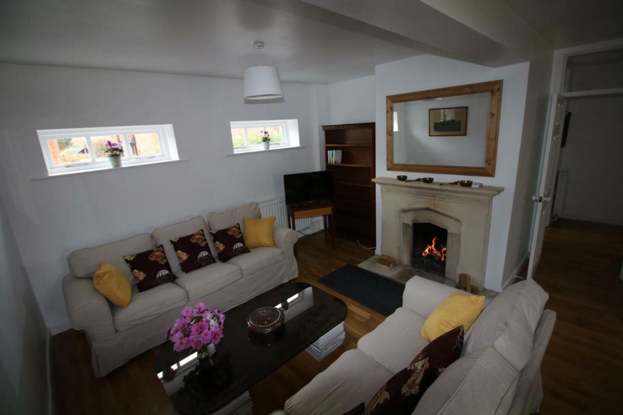 Prince Hill Cottages Worton  외부 사진