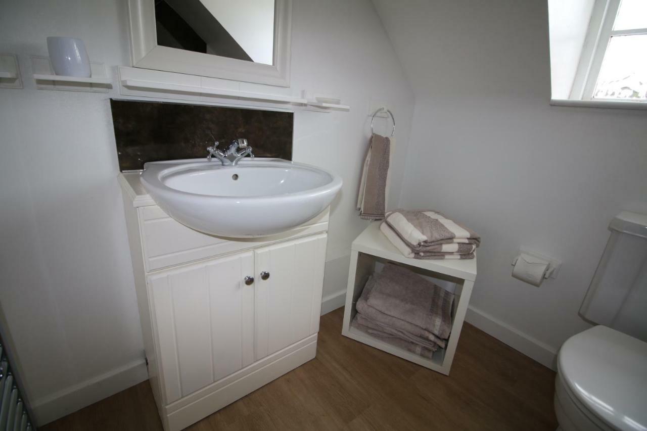 Prince Hill Cottages Worton  외부 사진